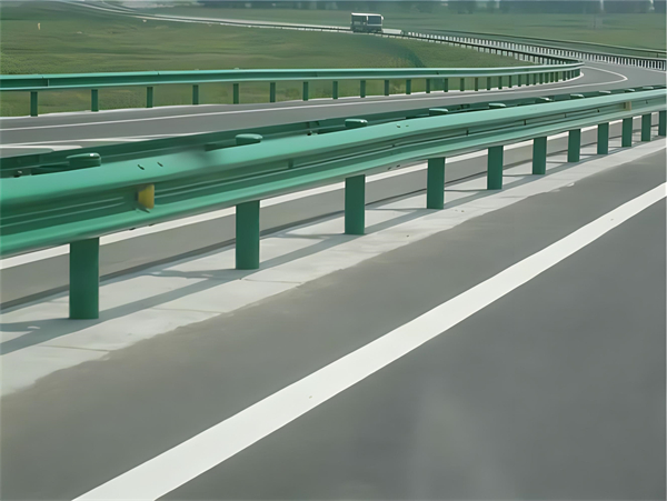 厦门波形梁护栏在高速公路的应用